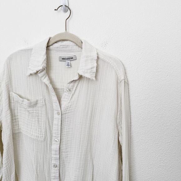 [Urban Outfitters] Cream Cotton Gauze Raw Edge Button Down Cover Up Size Small S - Picture 5 of 10